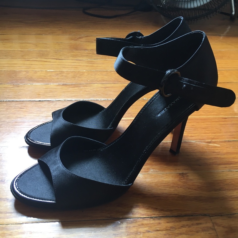 BCBGMAXAZRIA Satin Heels (Black)